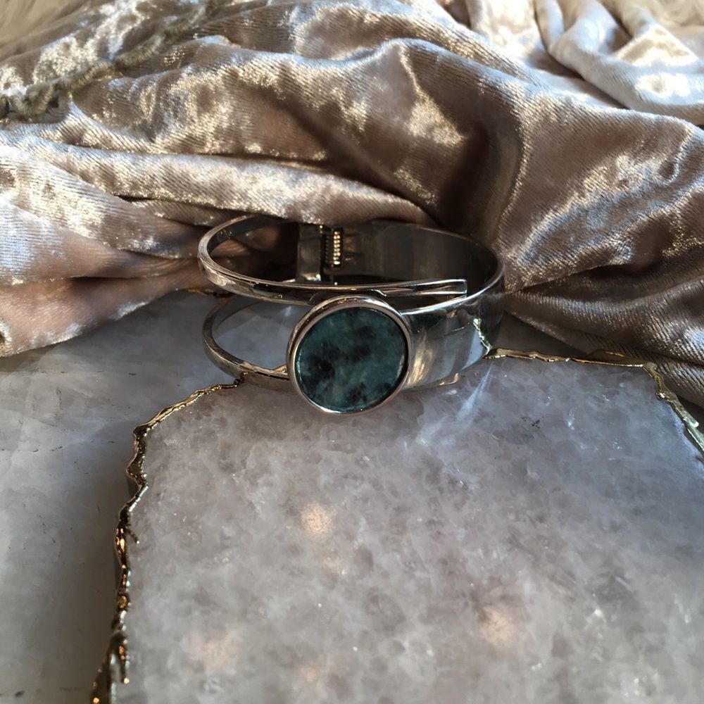 KENNETH COLE Silver & Blue Bracelet! - Picture 15 of 16